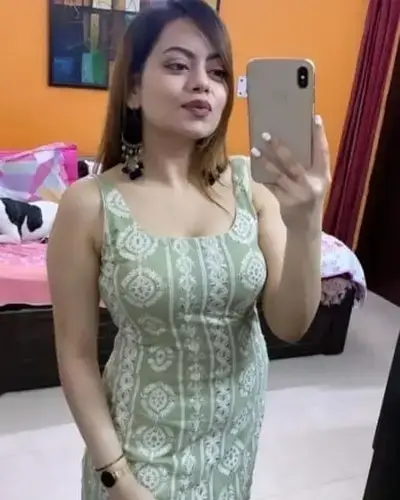 Call Girl Etmadpur